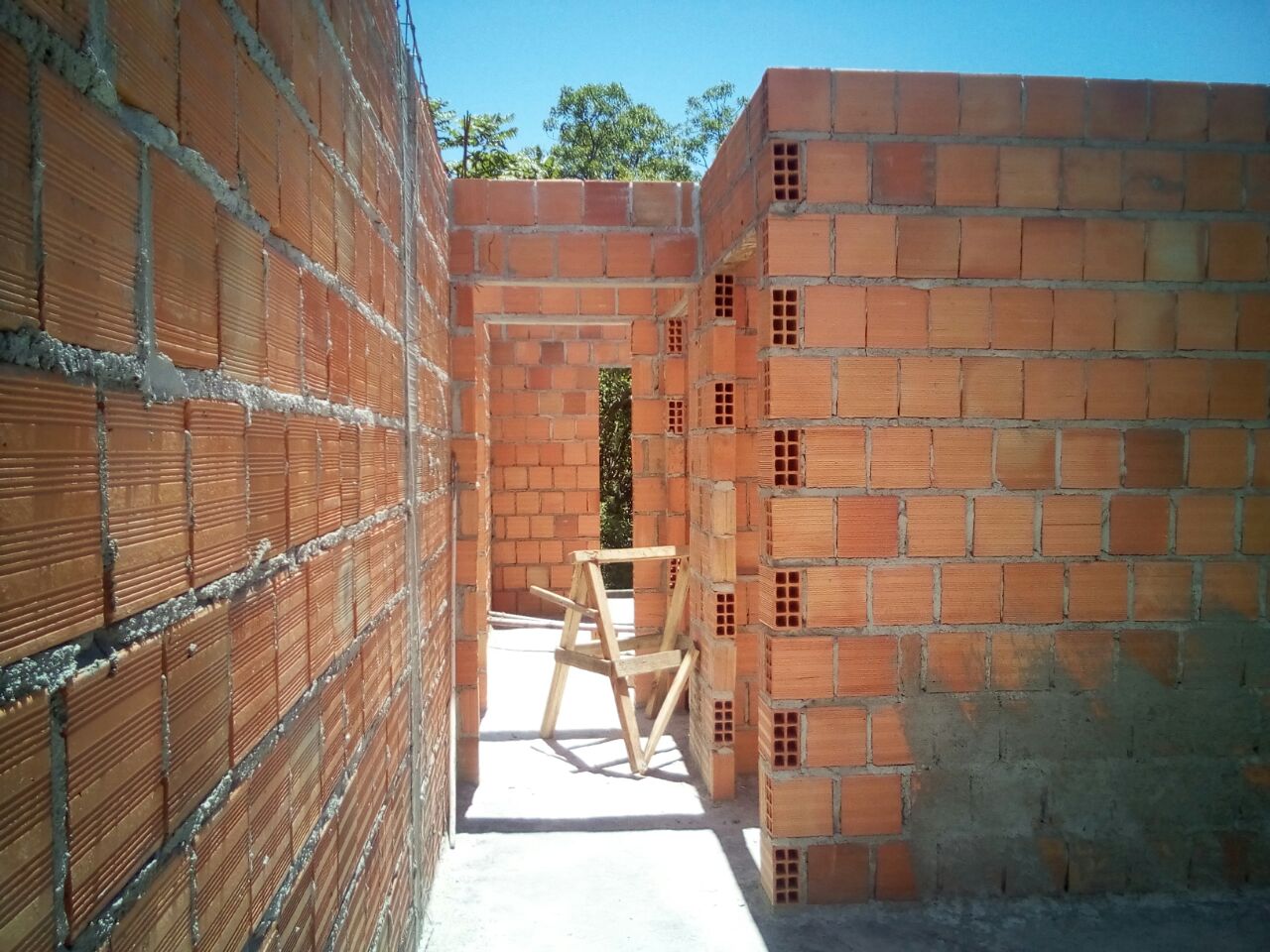Alvenaria em execução pela Domingues Reformas e Construções
